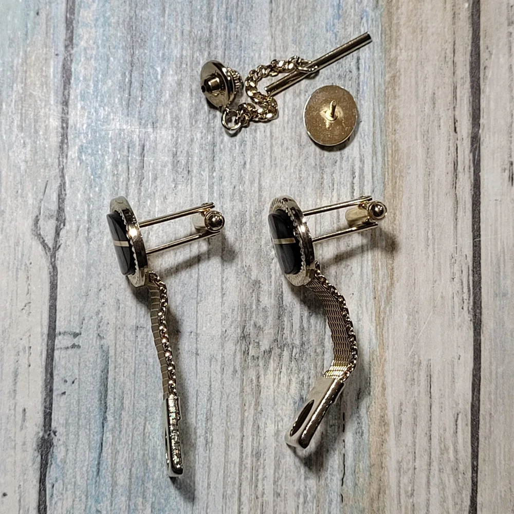 Vintage HICKOK Wrap around Cuff Links & Tie Pin Set.